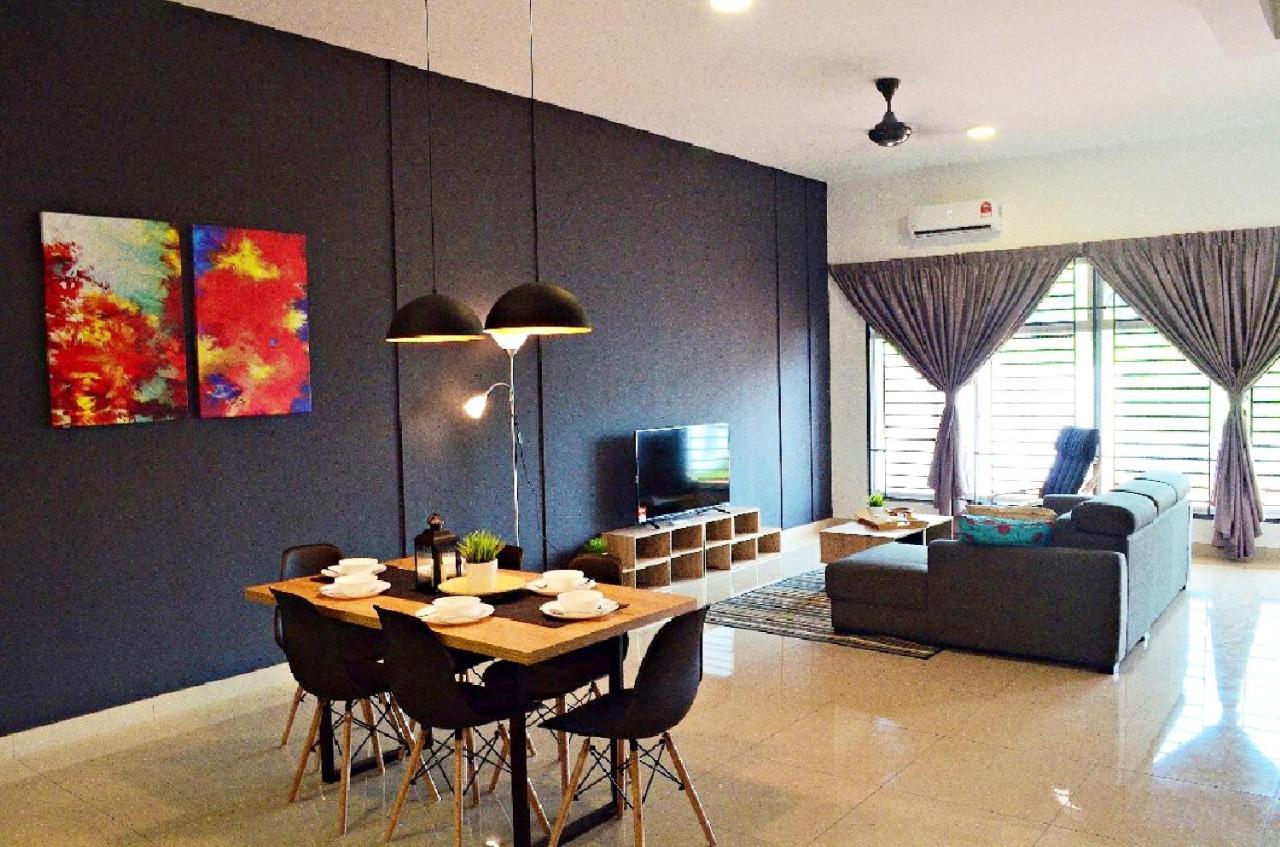 Desaru Cosy Homestay - Near Waterpark, Beach, Rapid -Wifi, Tvbox, Steamboat, Bbq Available 外观 照片