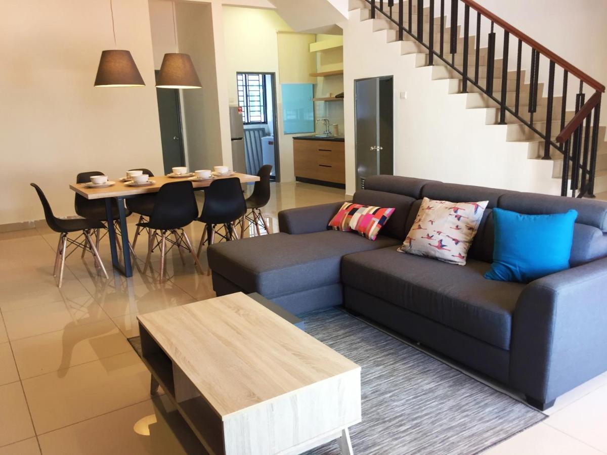 Desaru Cosy Homestay - Near Waterpark, Beach, Rapid -Wifi, Tvbox, Steamboat, Bbq Available 外观 照片